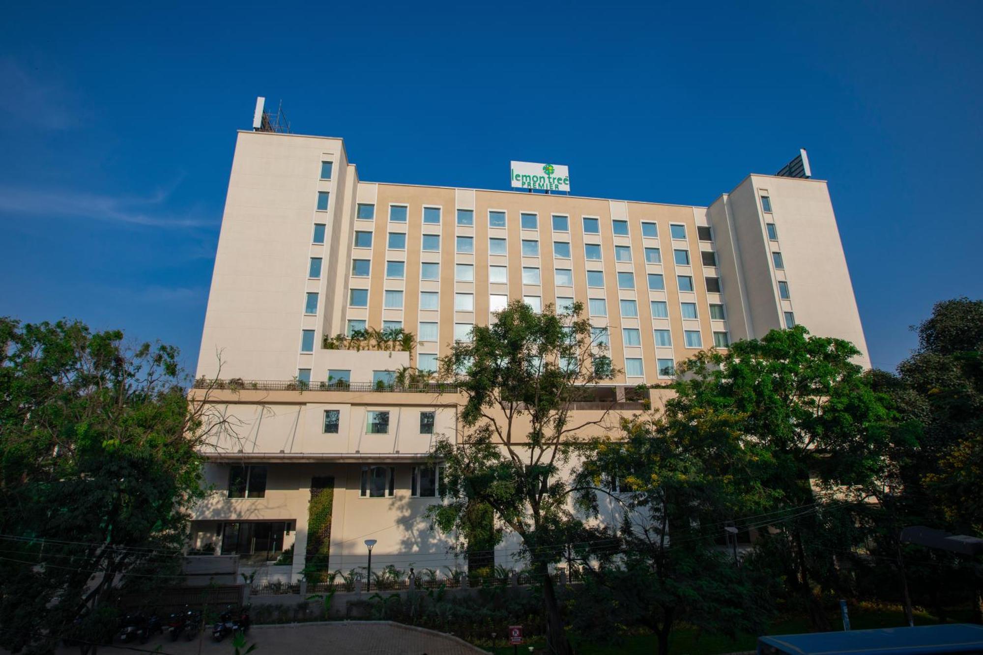 浦那市中心柠檬树高级酒店 外观 照片