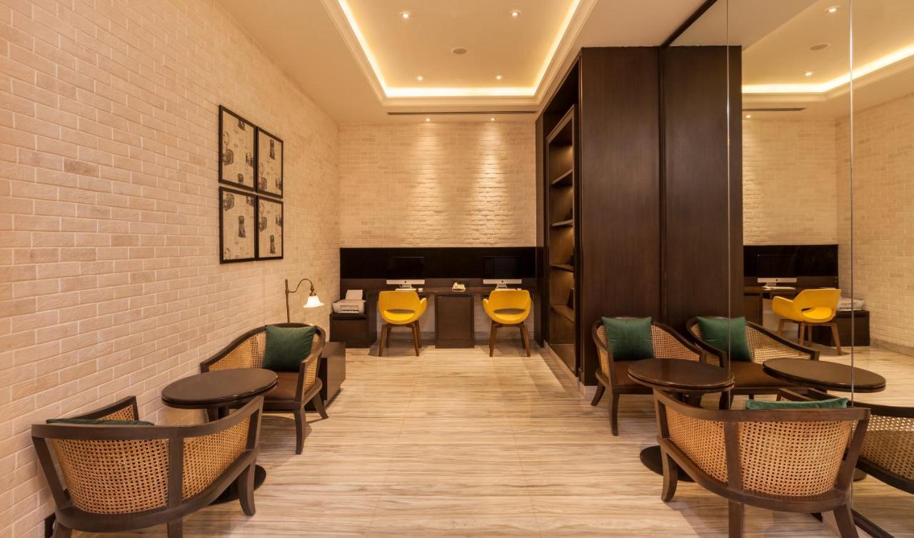 浦那市中心柠檬树高级酒店 外观 照片
